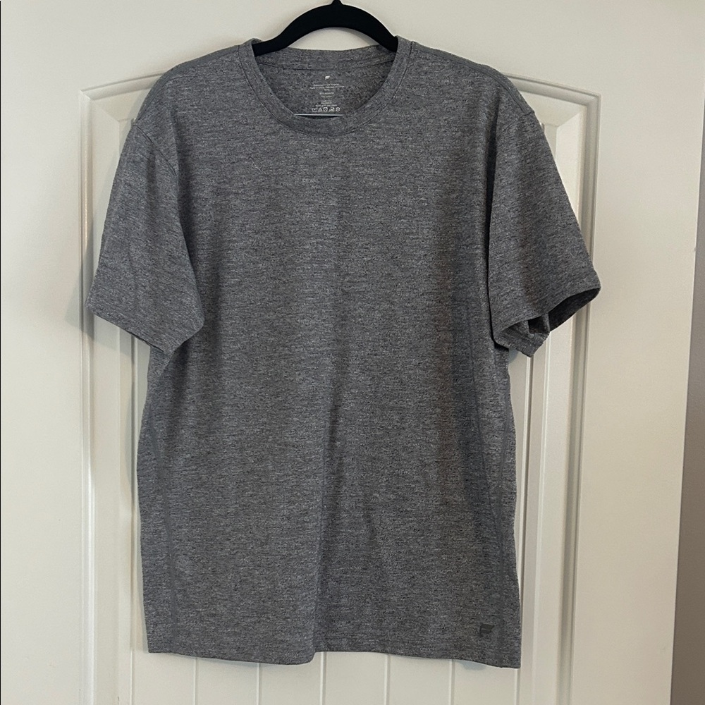 Fabletics Heather Gray Men's Short Sleeve Tee
